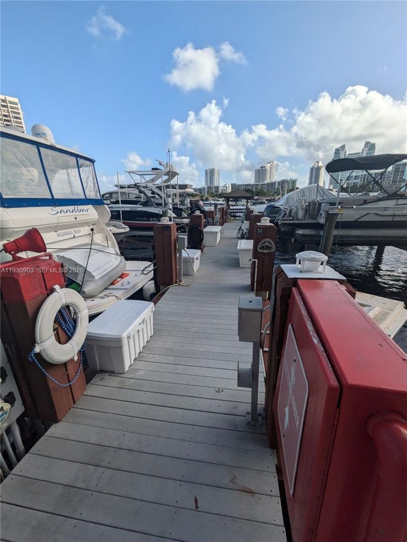 300 Three Islands Blvd, Unit 204, Hallandale Beach, FL 33009 Photo