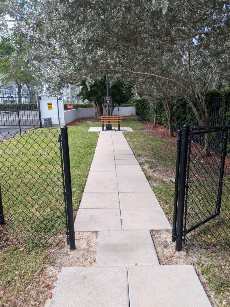 300 Three Islands Blvd, Unit 204, Hallandale Beach, FL 33009 Photo