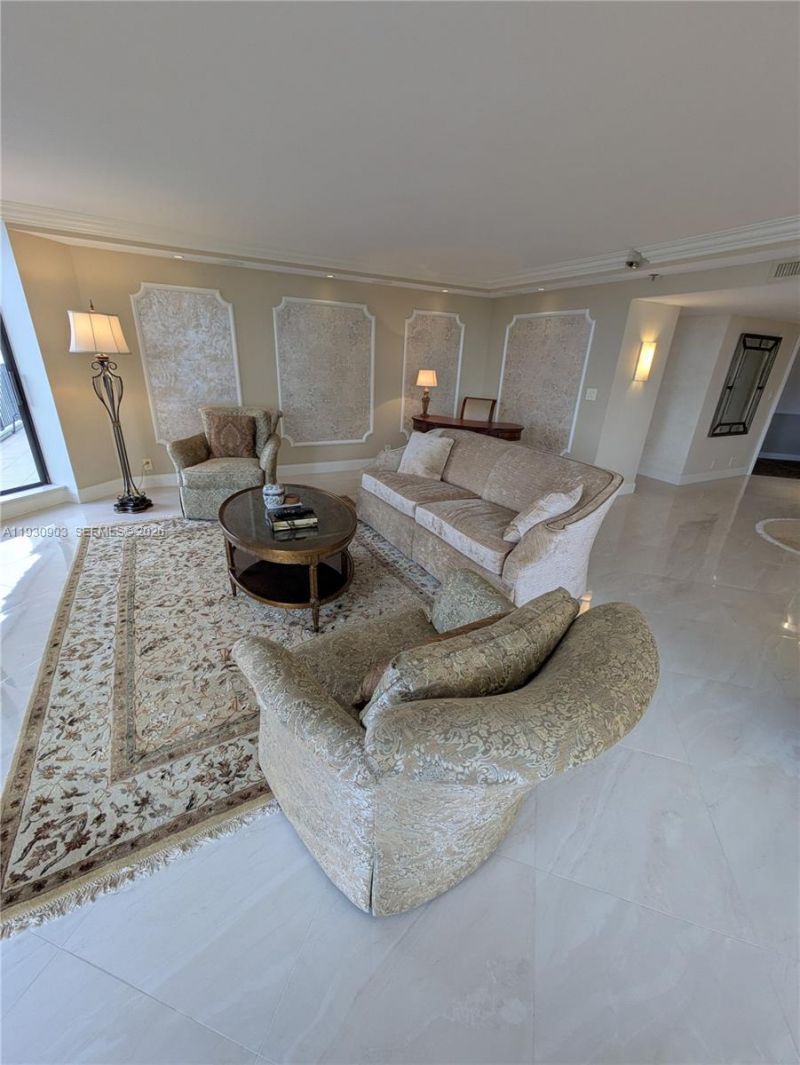 300 Three Islands Blvd, Unit 204, Hallandale Beach, FL 33009 Photo