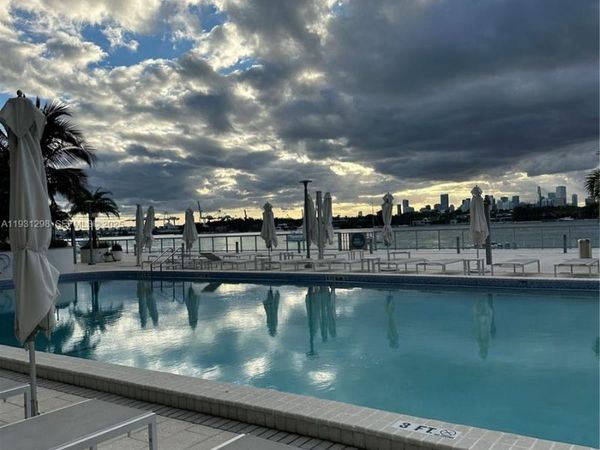 1000 West Ave, Unit 215, Miami Beach, FL 33139