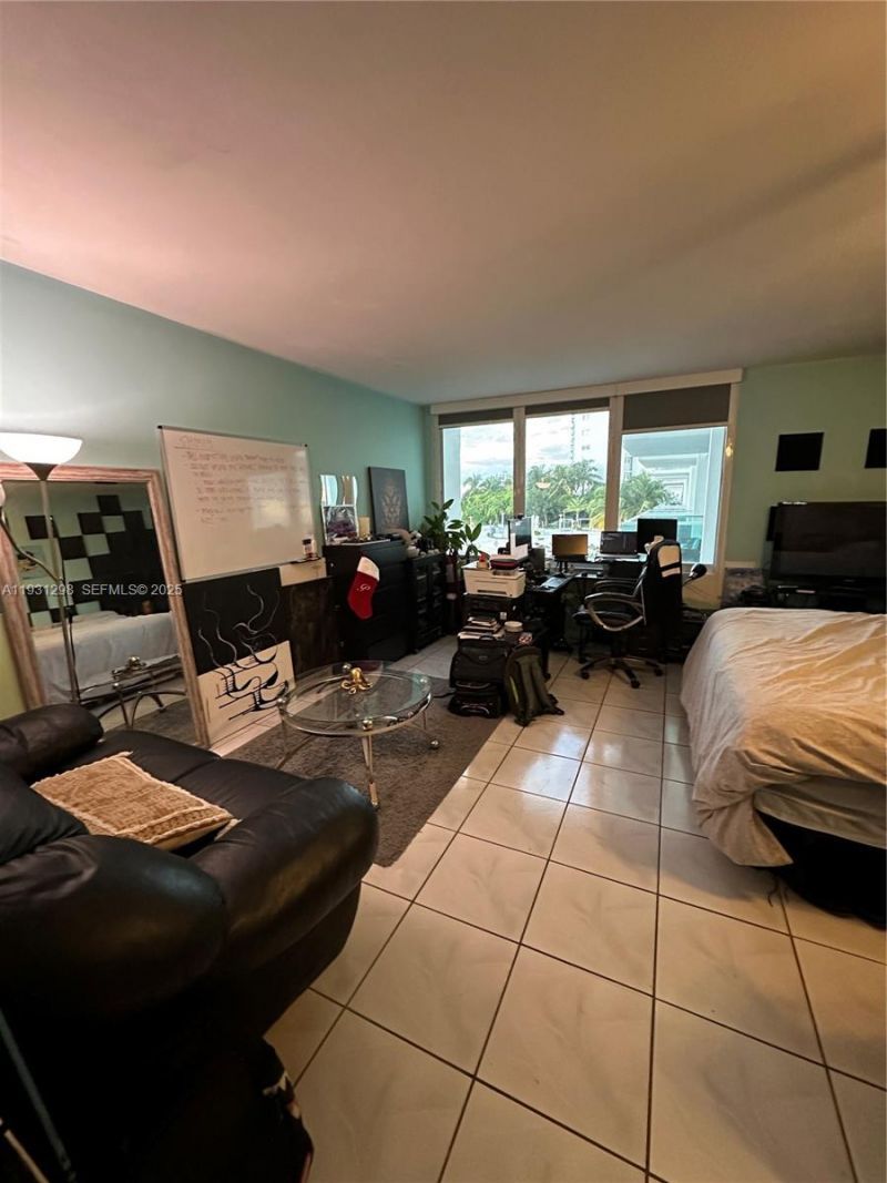 1000 West Ave, Unit 215, Miami Beach, FL 33139 Photo