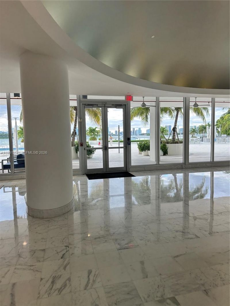 1000 West Ave, Unit 215, Miami Beach, FL 33139 Photo