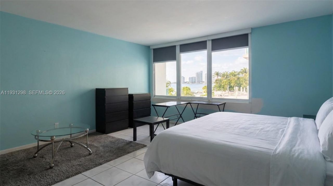 1000 West Ave, Unit 215, Miami Beach, FL 33139 Photo