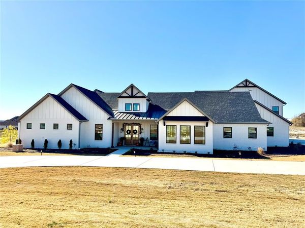 12301 Bella Sera Drive, Fort Worth, TX 76126