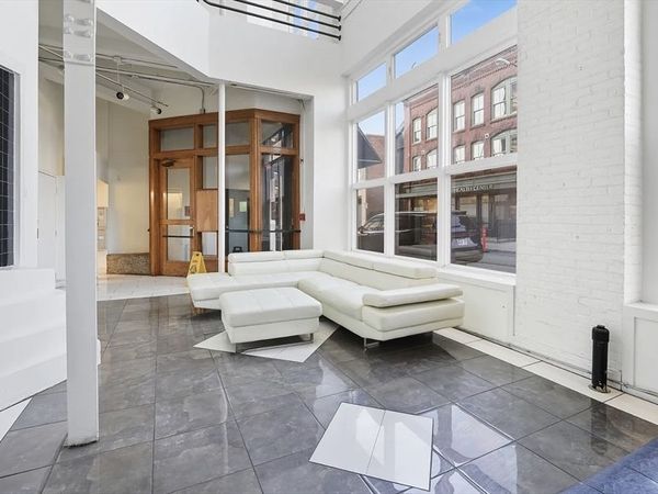 15 Park St, Unit 201, Springfield, MA 01103