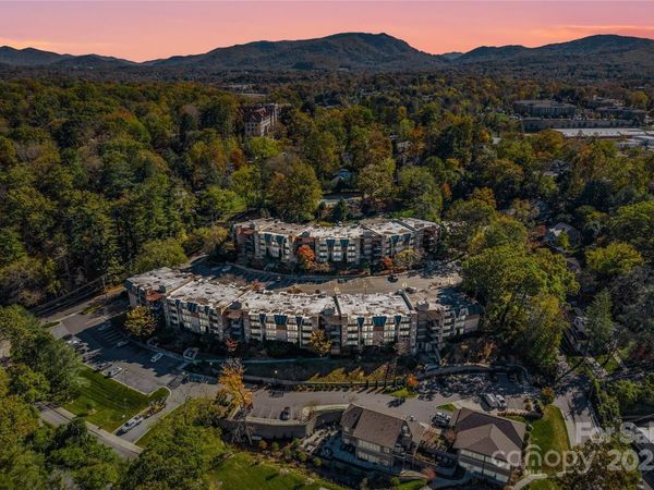 430 Bowling Park Road, Asheville, NC 28803