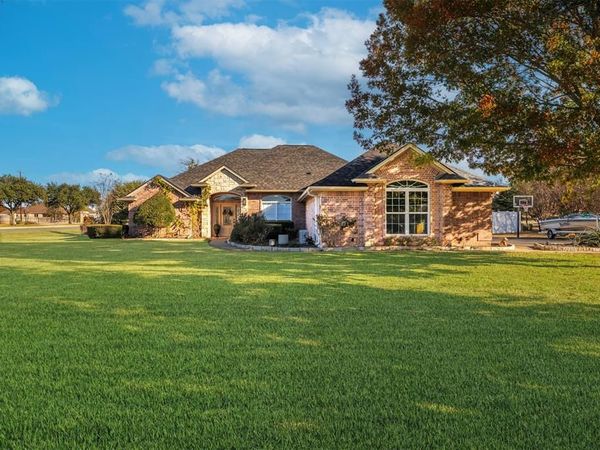 2100 Wood Duck Lane, Granbury, TX 76049