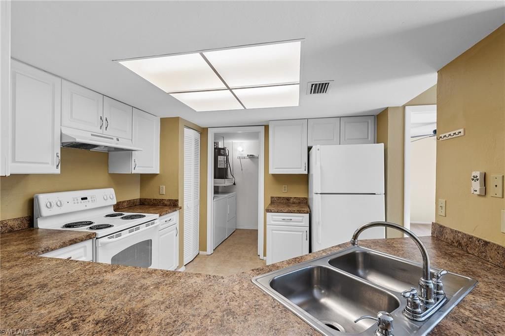 3170 Seasons Way, Unit 807, Estero, FL 33928 Photo