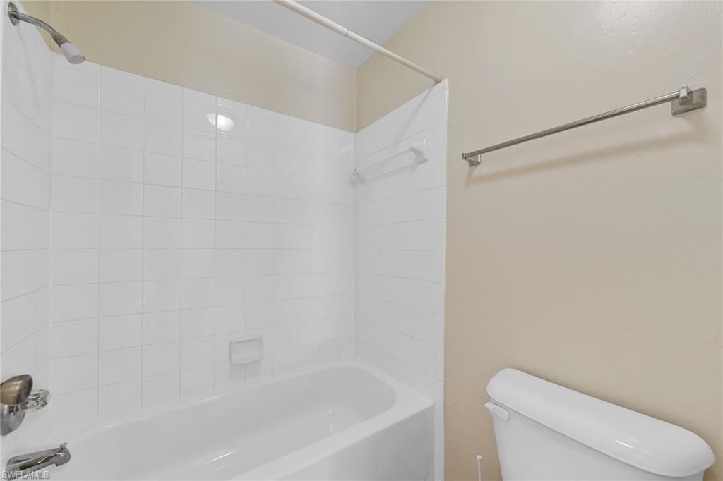 3170 Seasons Way, Unit 807, Estero, FL 33928 Photo