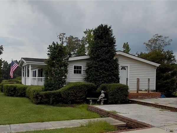 402 John B Carter Road, Fayetteville, NC 28312