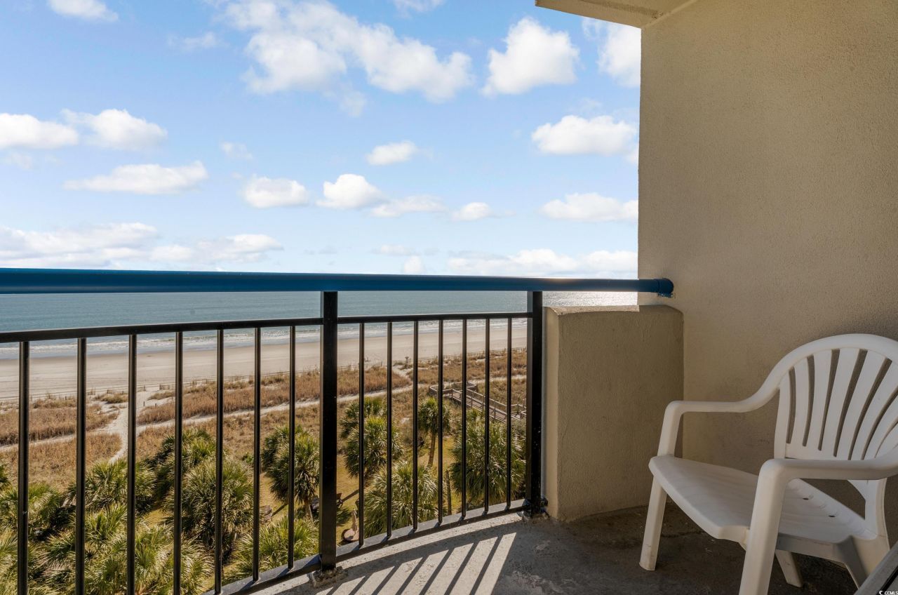 2300 N Ocean Blvd. Photo 19