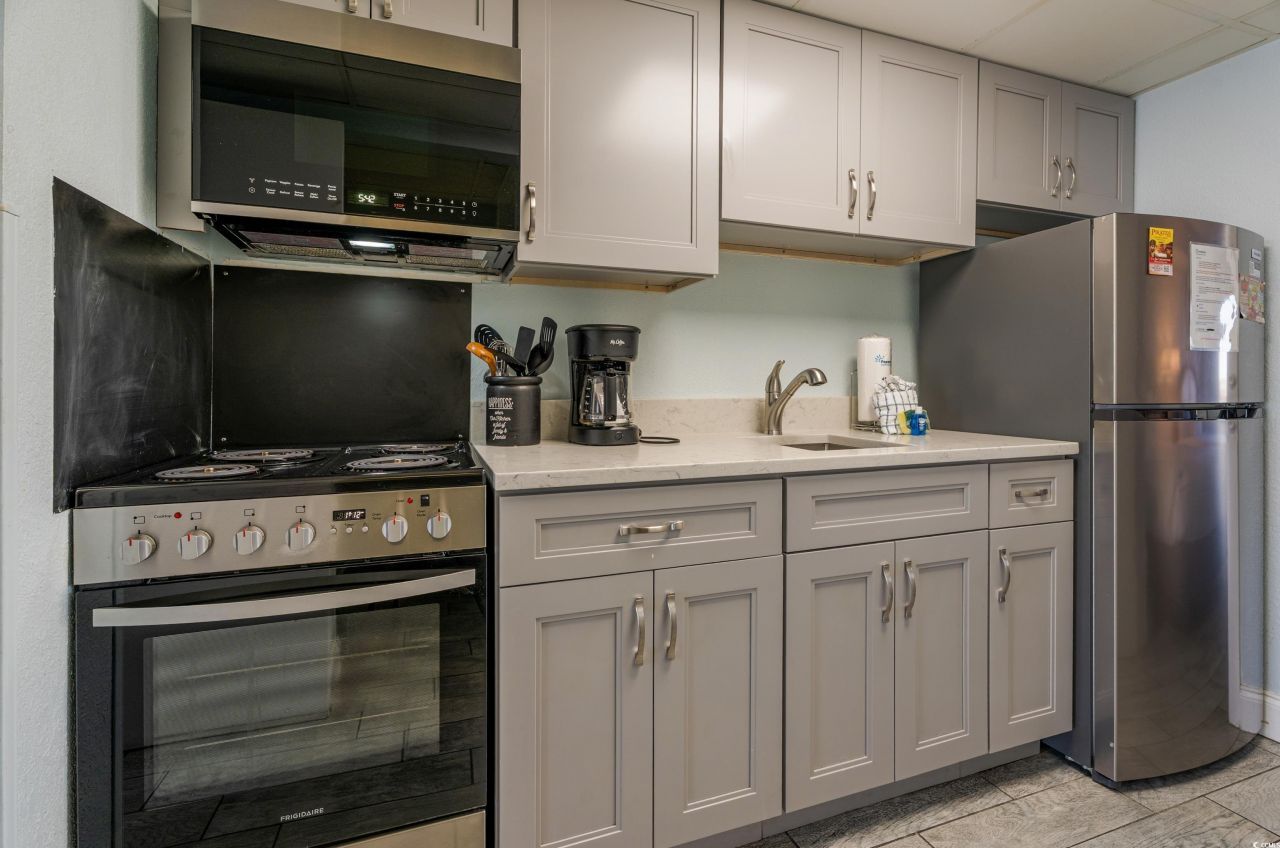 2300 N Ocean Blvd. Photo 9