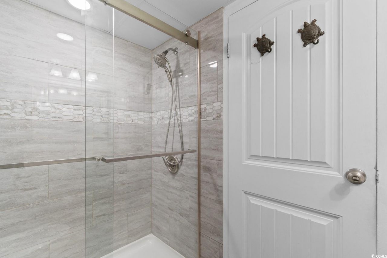 201 74th Ave. N Photo 14