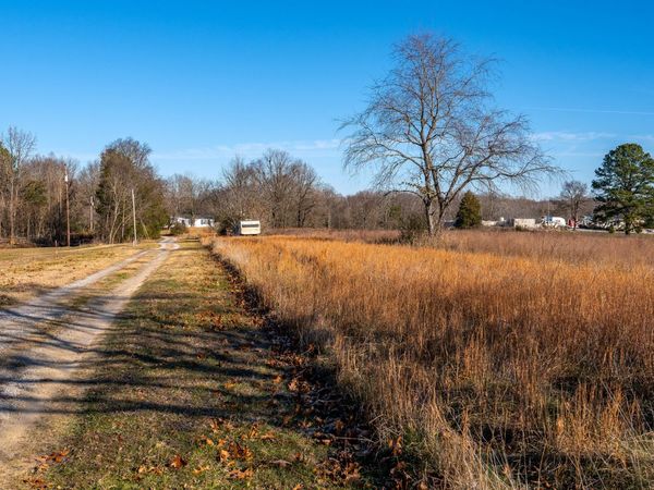 2854 Joe Dowlen Rd, Pleasant View, TN 37146