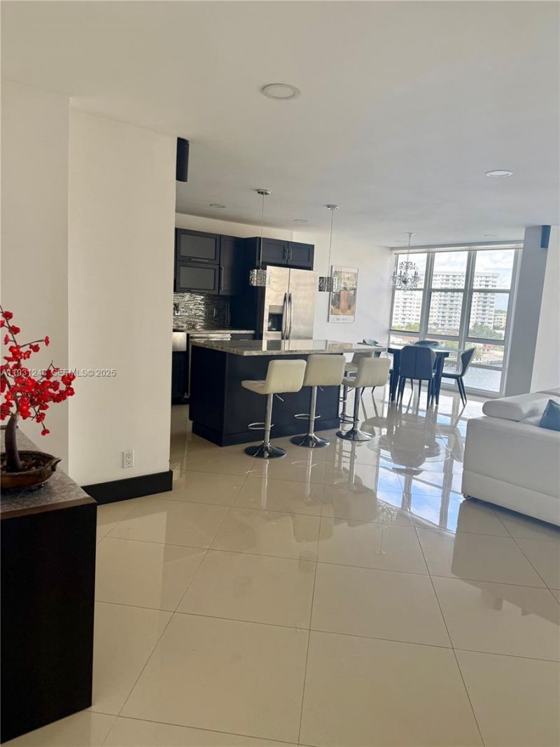 2017 S Ocean Dr, Unit 807, Hallandale Beach, FL 33009 Photo