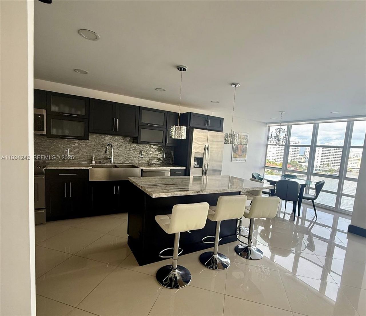 2017 S Ocean Dr, Unit 807, Hallandale Beach, FL 33009 Photo