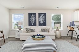 356 Skyward St. photo 4