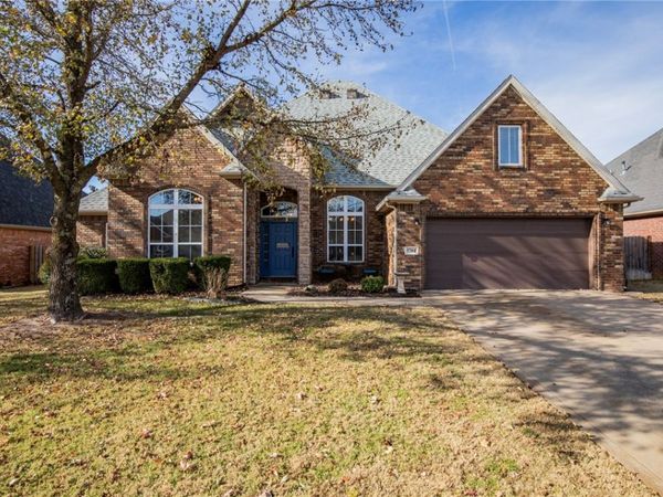 5704 S Chanberry Lane, Rogers, AR 72758
