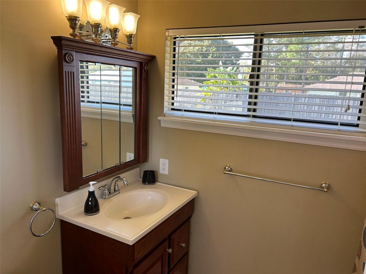 3424 Unity Tree Drive, Edgewater, FL 32141 Photo