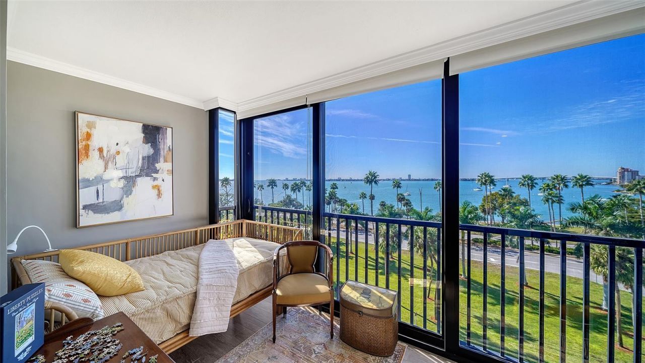 707 S Gulfstream Avenue, Unit 505, Sarasota, FL 34236 Photo