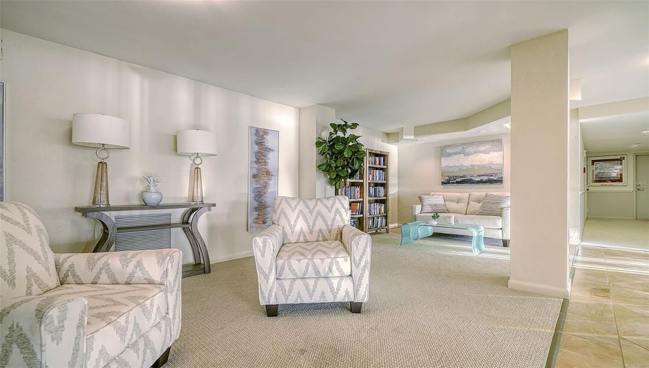 707 S Gulfstream Avenue, Unit 505, Sarasota, FL 34236 Photo