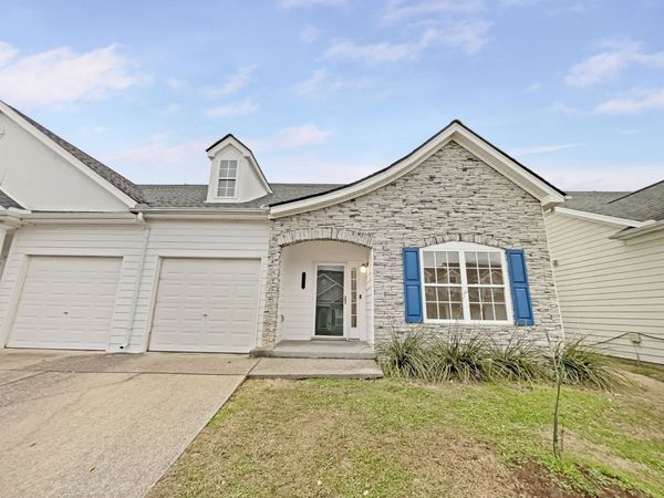 331 Harbor Village Dr, Madison, TN 37115