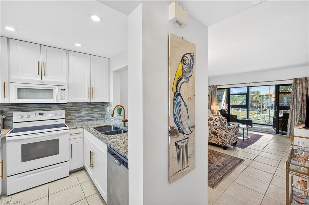 801 River Point Dr, Unit 203A, Naples, FL 34102 Photo