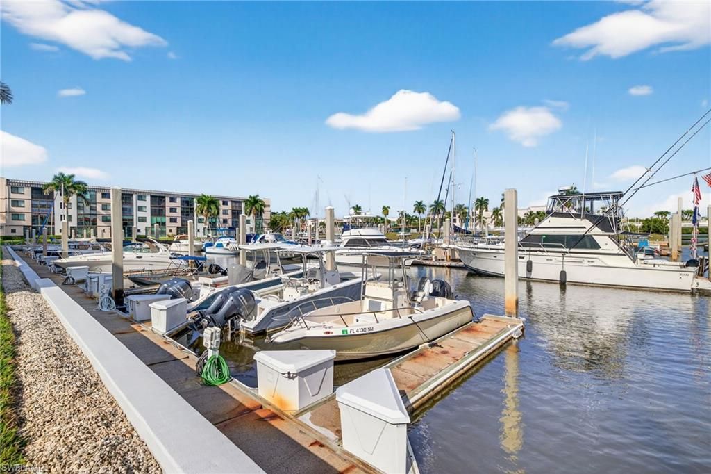 801 River Point Dr, Unit 203A, Naples, FL 34102 Photo