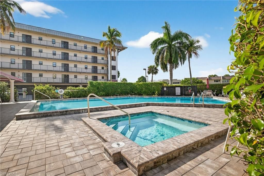 801 River Point Dr, Unit 203A, Naples, FL 34102 Photo