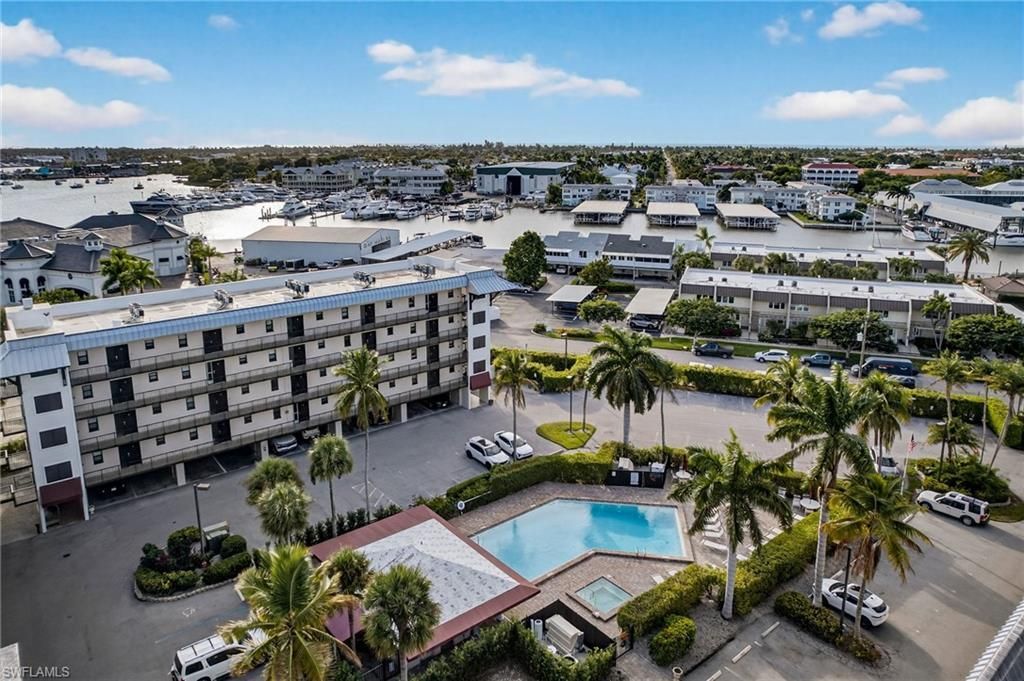 801 River Point Dr, Unit 203A, Naples, FL 34102 Photo