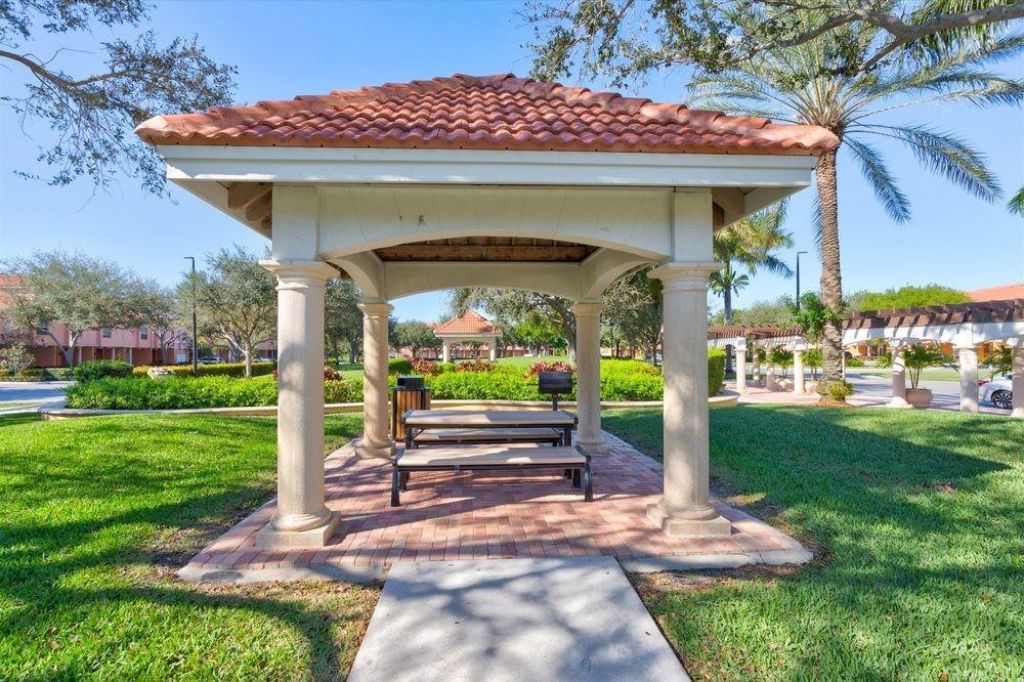 2032 Alta Meadows Lane, Unit 1105, Delray Beach, FL 33444 Photo