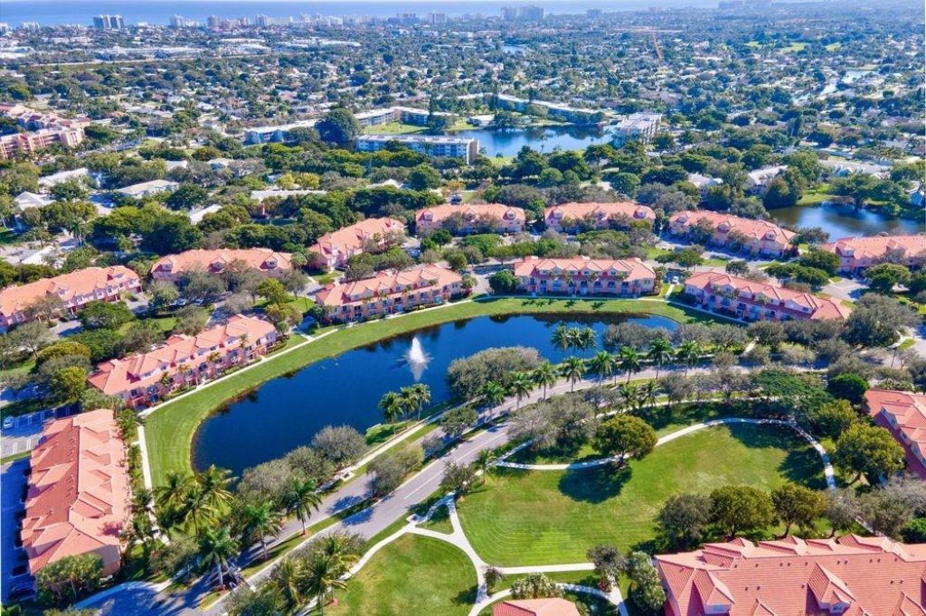 2032 Alta Meadows Lane, Unit 1105, Delray Beach, FL 33444 Photo