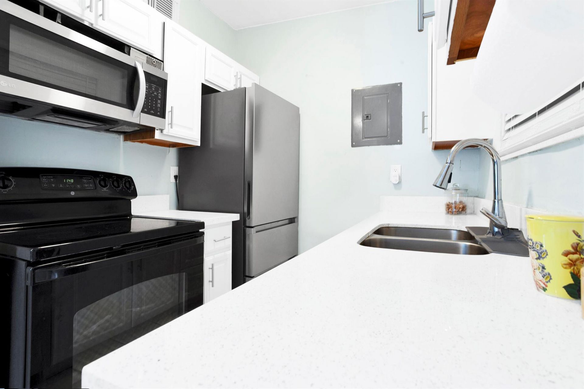 5241 NE 16th Terrace E, Pompano Beach, FL 33064 Photo