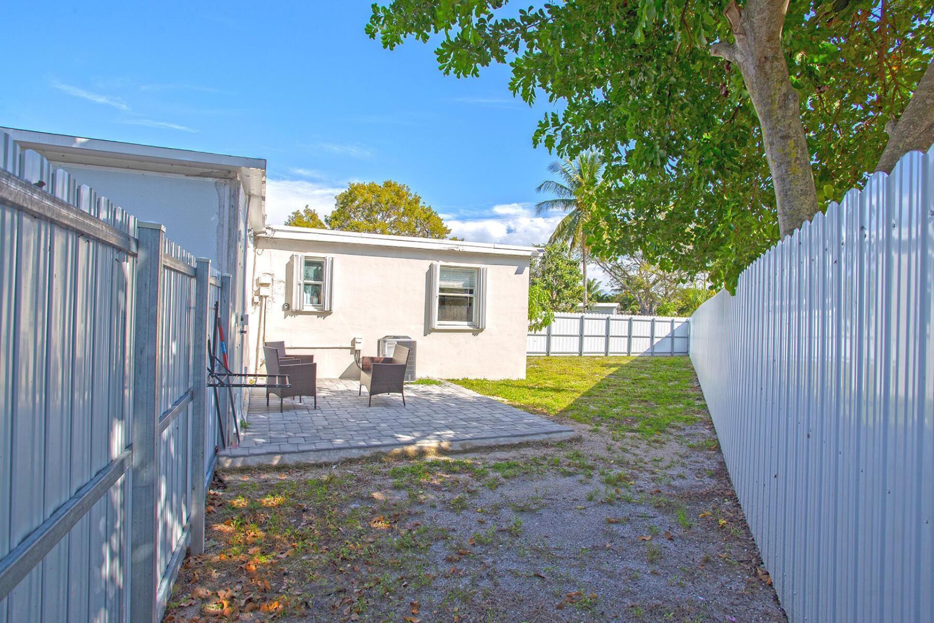 5241 NE 16th Terrace E, Pompano Beach, FL 33064 Photo