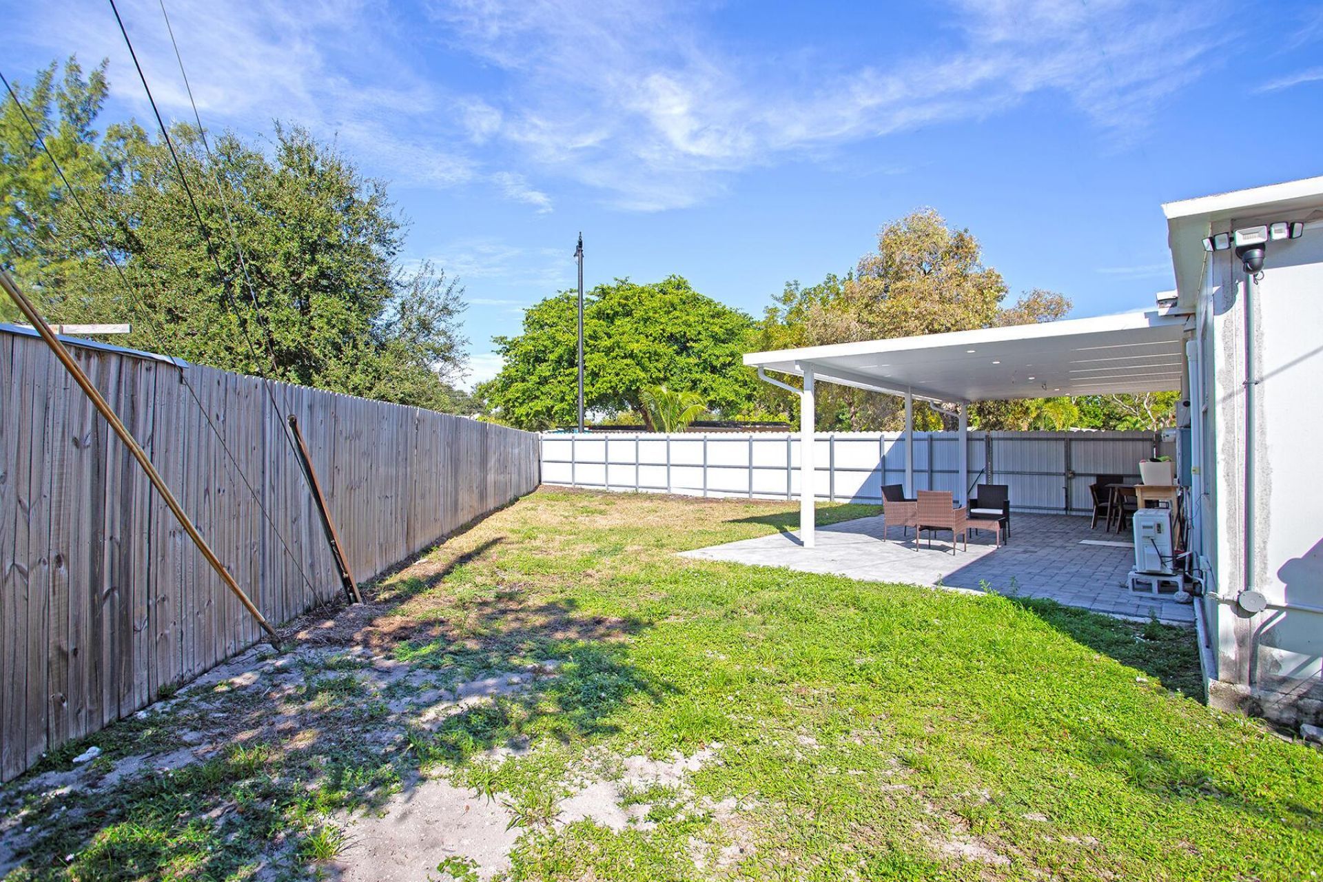 5241 NE 16th Terrace E, Pompano Beach, FL 33064 Photo