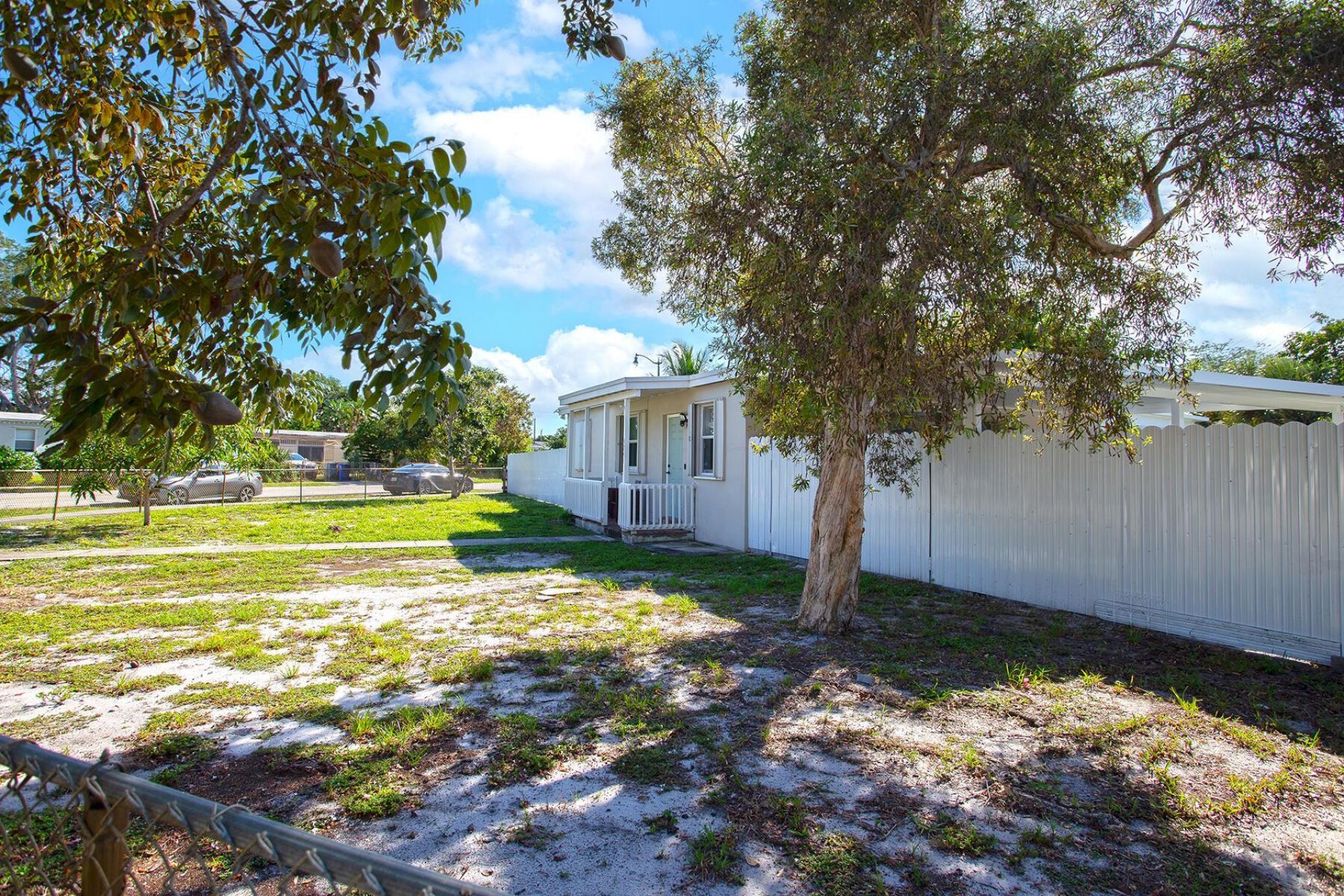 5241 NE 16th Terrace E, Pompano Beach, FL 33064 Photo