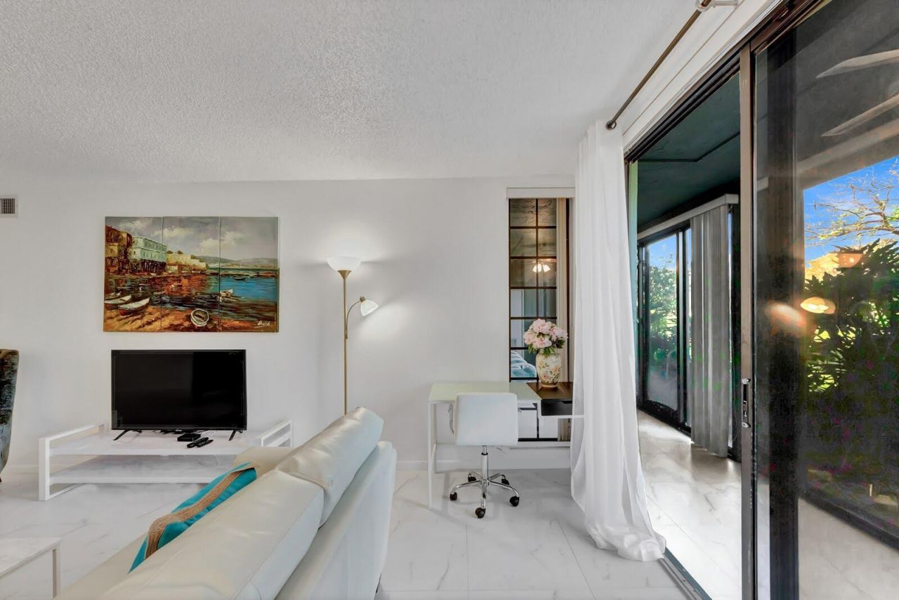 7844 La Mirada Drive, Boca Raton, FL 33433 Photo