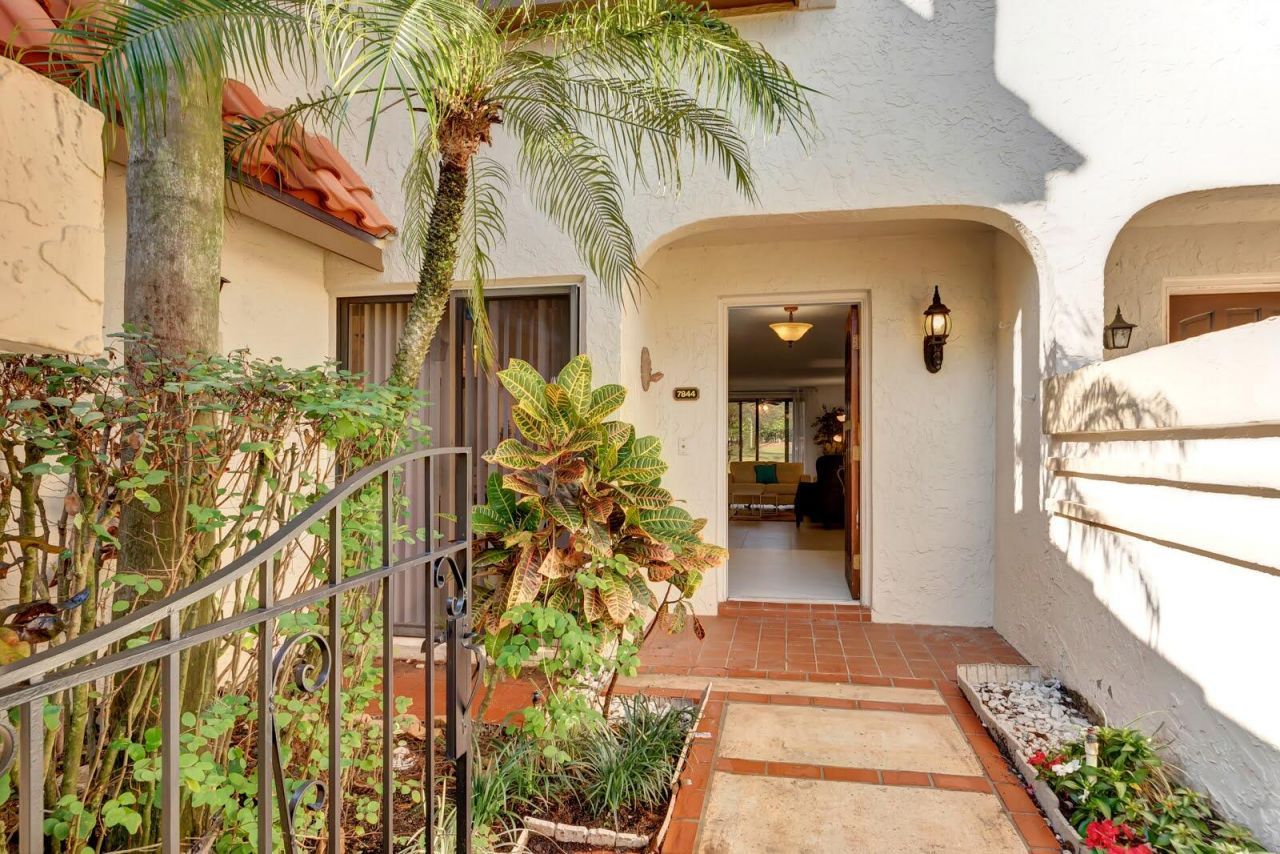 7844 La Mirada Drive, Boca Raton, FL 33433 Photo