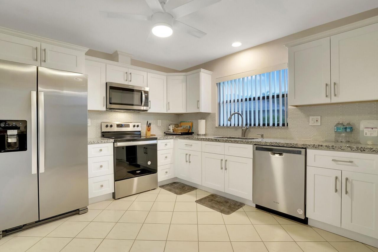 4180 Mango Tree Court, Unit B, Boynton Beach, FL 33436 Photo