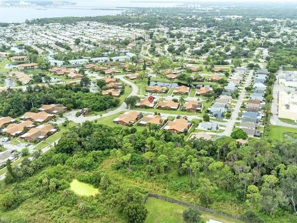 15437 Crystal Lake DR, NORTH FORT MYERS, FL 33917