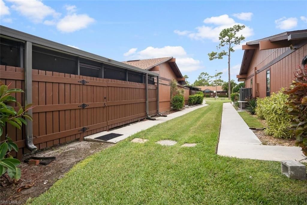 15437 Crystal Lake Dr, North Fort Myers, FL 33917 Photo