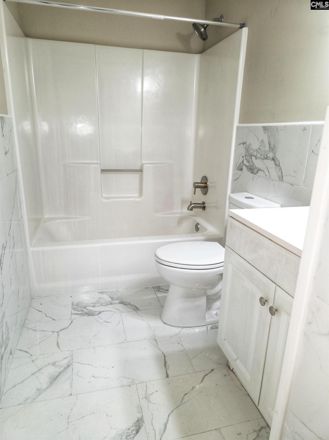 250 Dyson Street Photo 11