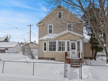 217 3rd Avenue NW, Chisholm, MN 55719