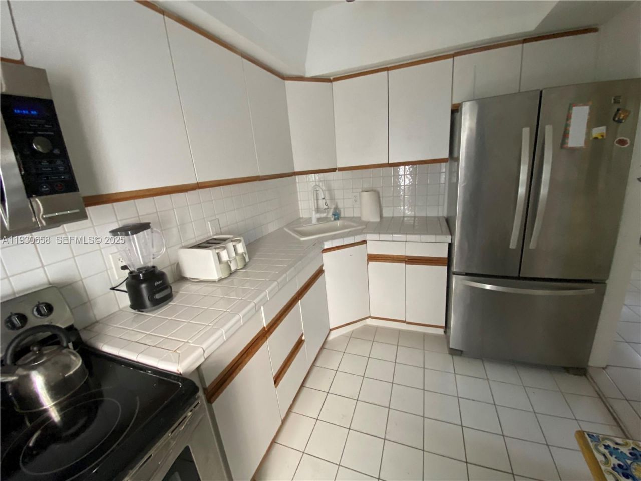 8950 Collins Ave, Unit 7, Surfside, FL 33154 Photo