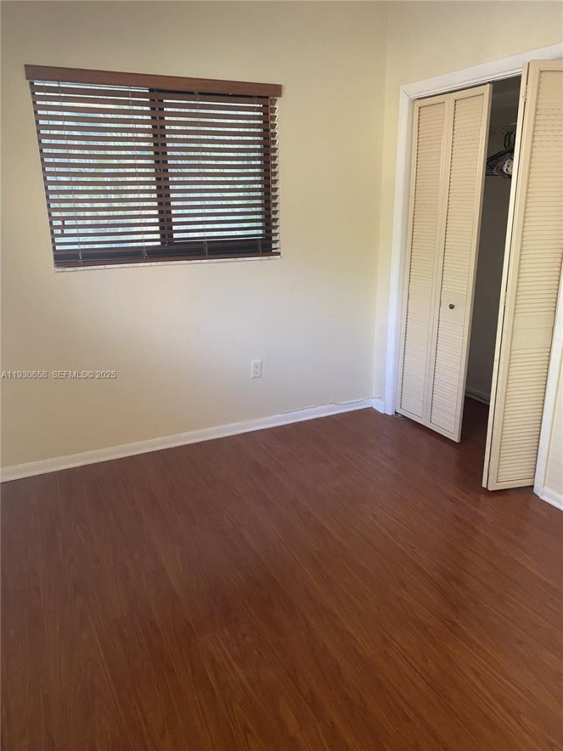 8950 Collins Ave, Unit 7, Surfside, FL 33154 Photo