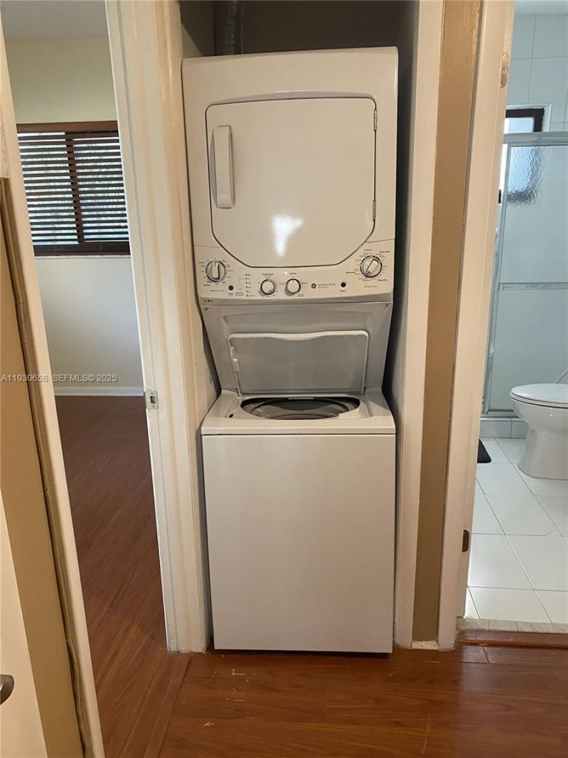 8950 Collins Ave, Unit 7, Surfside, FL 33154 Photo