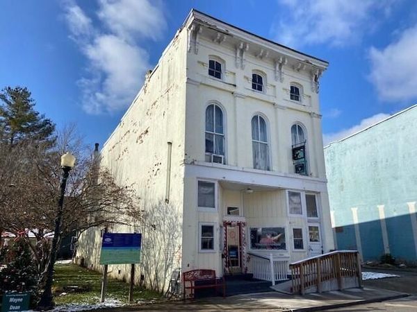 128 Main Street, Augusta, KY 41002