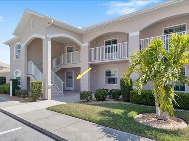 11644 SW EGRET CIRCLE, Unit 201, LAKE SUZY, FL 34269