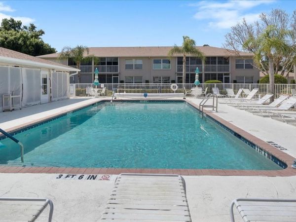 11644 SW EGRET CIRCLE, Unit 201, LAKE SUZY, FL 34269