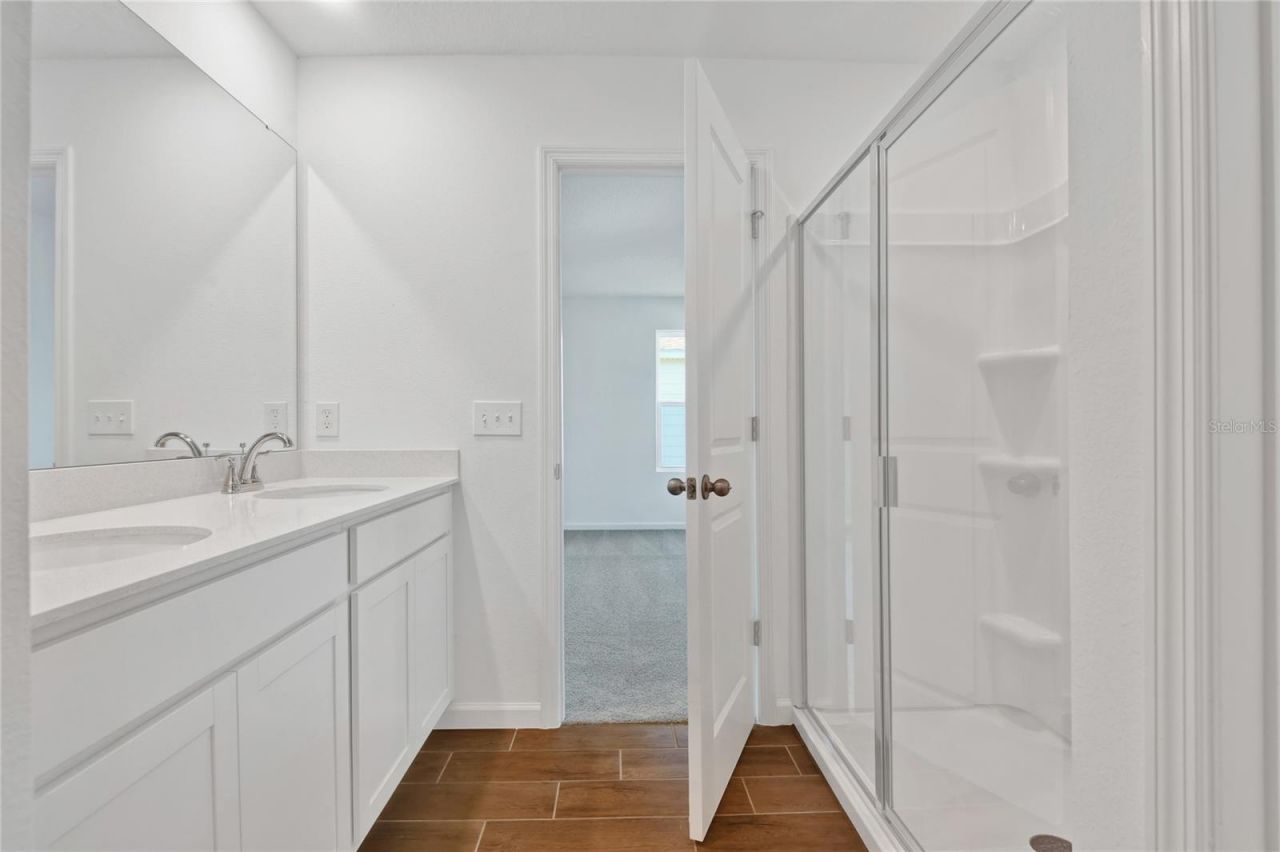 734 Lake Dell Avenue, Dundee, FL 33838 Photo